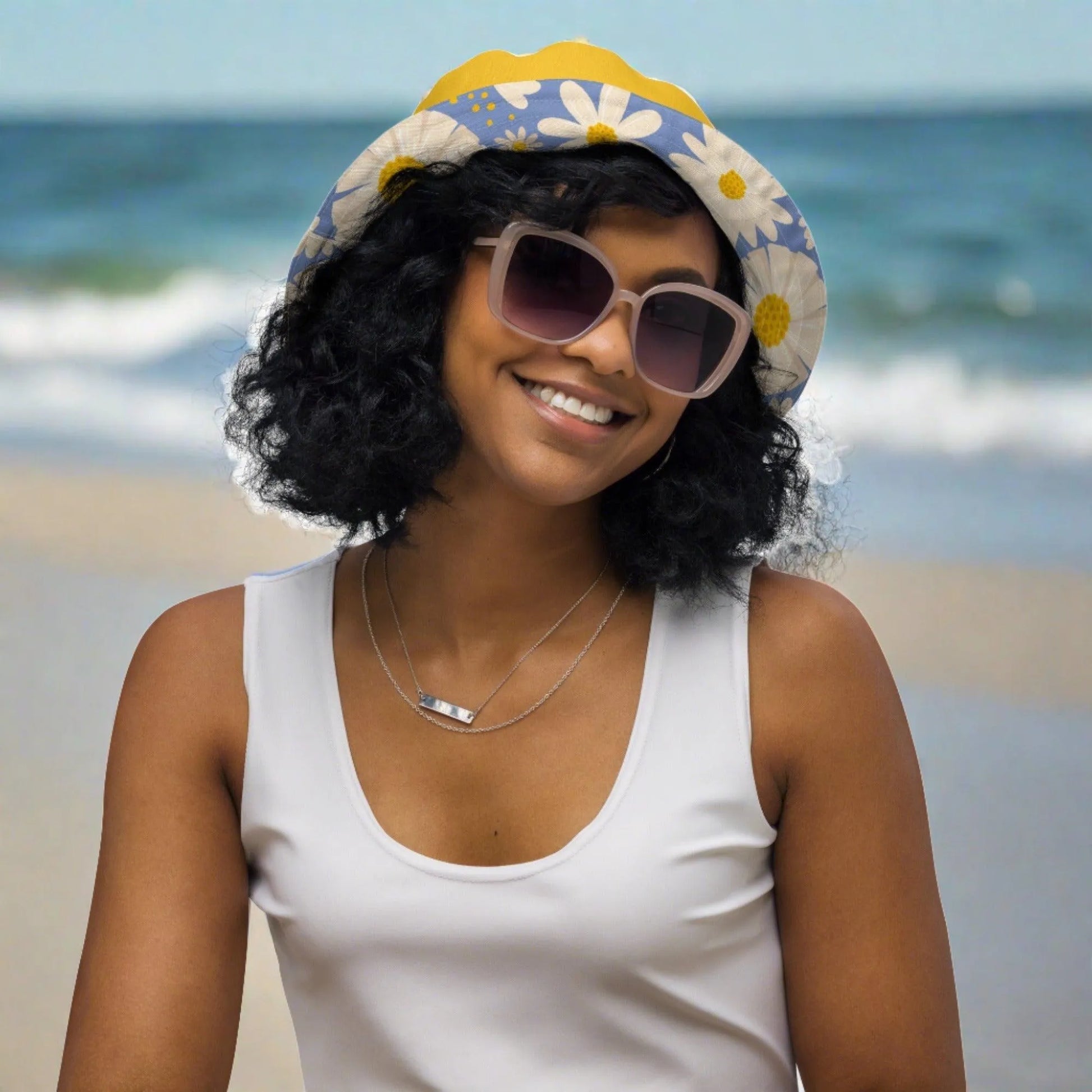 Bee Daisy Reversible Bucket Hat - Liss & Lex